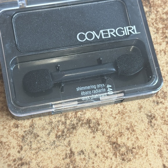 Cover Girl Eye Enhancers Eye Shadow 440 Shimmering Onyx discontinued - Picture 2 of 5